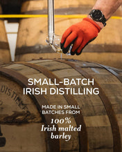 Lade das Bild in den Galerie-Viewer, Ballina Triarach Triple Distilled Single Malt Irish Whiskey Bourbon Oloroso & Port Casks 43%vol. 0,7l