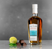 Lade das Bild in den Galerie-Viewer, The Cairn First Peek 3 Jahre Single Malt Scotch Whisky 57%vol. 0,7l