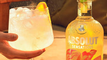 Lade das Bild in den Galerie-Viewer, Absolut Sensations Tropical Fruit Vodka 20%vol. 0,7l
