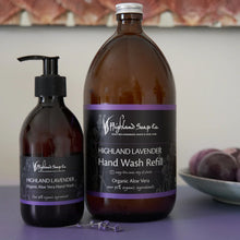 Lade das Bild in den Galerie-Viewer, Highland Soap Company Scottish Handmade Soaps Highland Lavender Hand Wash 0,3l