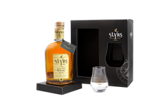 Lade das Bild in den Galerie-Viewer, Slyrs Classic Single Malt Whisky 43%vol. 0,7l mit Glas Geschenkverpackung