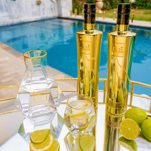 Lade das Bild in den Galerie-Viewer, Au Vodka Original Ultra Premium British Vodka 40%vol. 0,7l