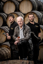 Lade das Bild in den Galerie-Viewer, GlenAllachie 11 Jahre Premier Cru Classé Wine Finish Speyside Single Malt Scotch Whisky 48%vol. 0,7l.