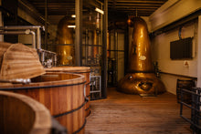 Lade das Bild in den Galerie-Viewer, St. Kilian Distillers Signature Edition Sixteen Single Malt Whisky 55,3% vol. 0,5l
