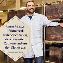 Lade das Bild in den Galerie-Viewer, Bombay Sapphire Premium London Dry Gin 40%vol. 0,7l - Auktionshaus Martin