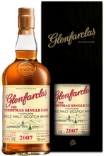 Lade das Bild in den Galerie-Viewer, Glenfarclas The Christmas Single Cask Vintage 2007 Highland Single Malt Scotch Whisky 59%vol. 0,7l