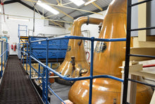 Lade das Bild in den Galerie-Viewer, Glen Scotia 9 Jahre Unpeated Fino Sherry Cask Finish Campbeltown Malts Festival 2024 Limited Edition 56,2% vol. 0,7l - Auktionshaus Martin