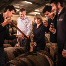 Lade das Bild in den Galerie-Viewer, Kilchoman Sanaig Islay Single Malt Scotch Whisky 46%vol. 0,7l - Auktionshaus Martin