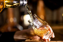 Lade das Bild in den Galerie-Viewer, Kilkerran 12 Jahre Single Malt Scotch Whisky 46,0% vol. 0,7l Glengyle Distillery Campbeltown - Auktionshaus Martin