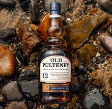 Lade das Bild in den Galerie-Viewer, Old Pulteney 12 Jahre Single Malt Scotch Whisky 40%vol. 0,7l - Auktionshaus Martin