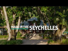 Laden und Abspielen von Videos im Galerie-Viewer, Takamaka Extra Noir Rum mit Socken 43%vol. 0,7l