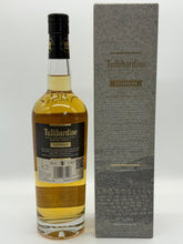 Lade das Bild in den Galerie-Viewer, Tullibardine Sovereign Highland Single Malt Scotch Whisky 43%vol. 0,7l - Auktionshaus Martin