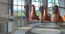 Lade das Bild in den Galerie-Viewer, The Cairn First Peek 3 Jahre Single Malt Scotch Whisky 57%vol. 0,7l
