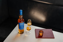 Lade das Bild in den Galerie-Viewer, Glen Scotia 12 Jahre 1st Fill Bourbon Campbeltown Single Malt Scotch Whisky 46%vol. 0,7l
