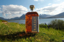 Lade das Bild in den Galerie-Viewer, Isle of Raasay Single Malt Whisky Oak Species Hungarian Oak Oloroso Sherry Barrique 50%vol. 0,7l
