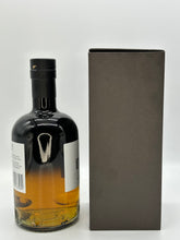 Lade das Bild in den Galerie-Viewer, Mackmyra Identitet Swedish Single Malt Whisky 48,7%vol. 0,7l
