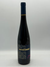 Lade das Bild in den Galerie-Viewer, Weingut Bastian Hamdorf Portugieser 2018 Fass 15 trockener Rotwein aus Klingenberg am Main deutscher Qualitätswein weich &amp; elegant 12%vol. 0,75l
