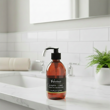 Lade das Bild in den Galerie-Viewer, Highland Soap Company Scottish Handmade Soaps Juniper &amp; Lime Hand Wash 0,3l
