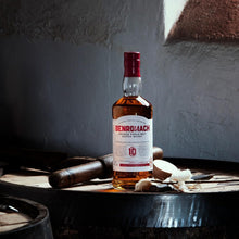 Lade das Bild in den Galerie-Viewer, Benromach 10 Jahre Speyside Single Malt Scotch Whisky 43%vol. 0,7l - Auktionshaus Martin
