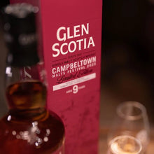 Lade das Bild in den Galerie-Viewer, Glen Scotia 9 Jahre Heavily Peated Ribera Del Duero Cask Finish Campbeltown Malts Festival 2025 Limited Edition 54,3% vol. 0,7l - Auktionshaus Martin
