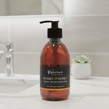 Lade das Bild in den Galerie-Viewer, Highland Soap Company Scottish Handmade Soaps Whisky &amp; Honig Hand Wash 0,3l
