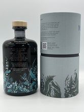 Lade das Bild in den Galerie-Viewer, Nc&#39;Nean Huntress 2025: Lemon Meadow Single Malt Scotch Whisky 48,5%vol. 0,7l - Auktionshaus Martin
