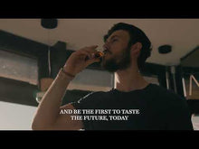 Laden und Abspielen von Videos im Galerie-Viewer, The Cairn First Peek 3 Jahre Single Malt Scotch Whisky 57%vol. 0,7l
